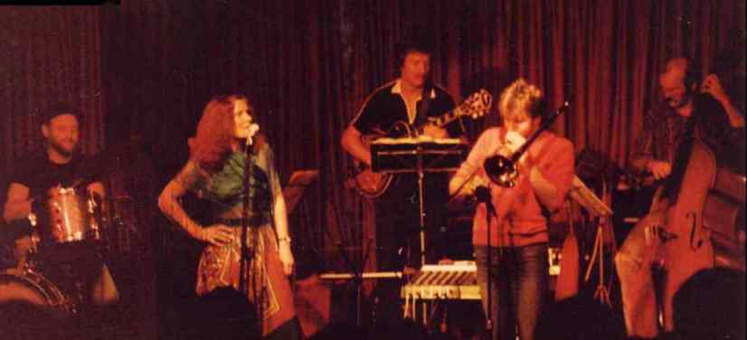 Marg with Roger Fox Quartet, Cricketers, early 80s